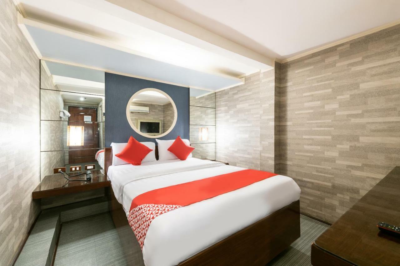 Отель Oyo 191 Paradise Apartelle Манила Экстерьер фото