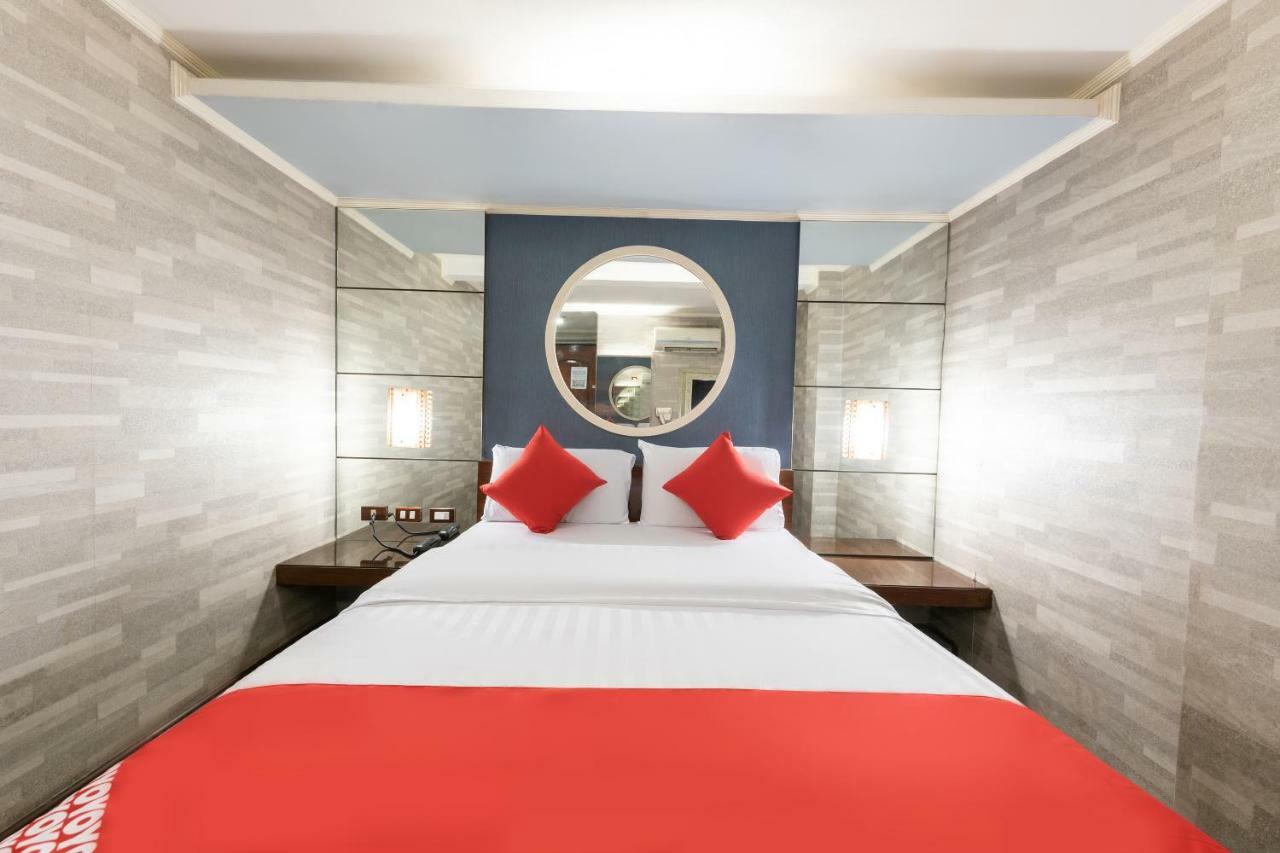 Отель Oyo 191 Paradise Apartelle Манила Экстерьер фото