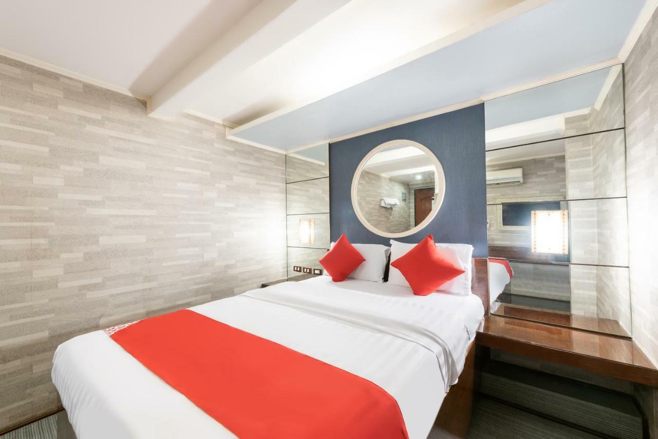 Отель Oyo 191 Paradise Apartelle Манила Экстерьер фото