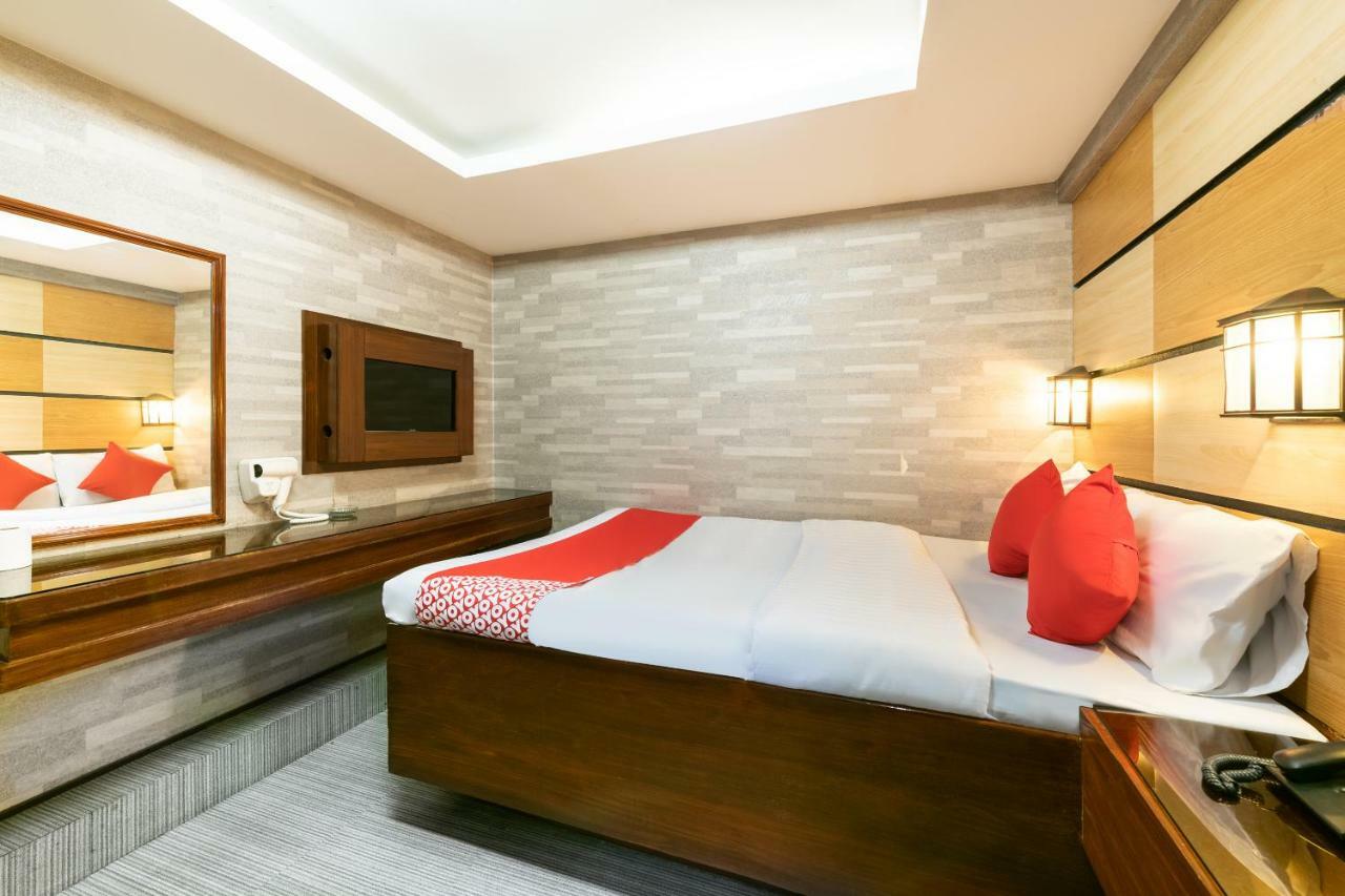 Отель Oyo 191 Paradise Apartelle Манила Экстерьер фото